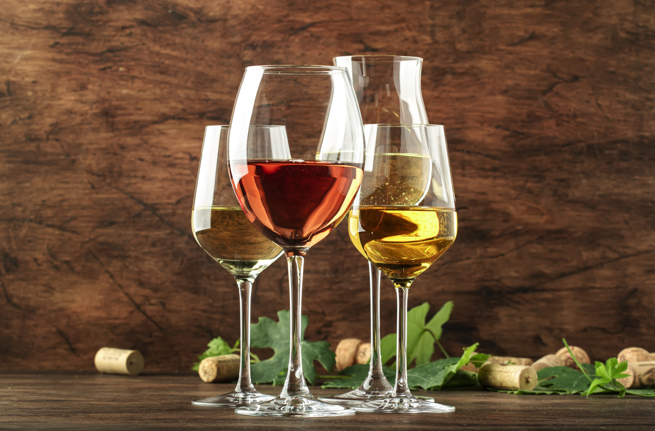 White wine set. Wine tasting, the most popular varieties of whit